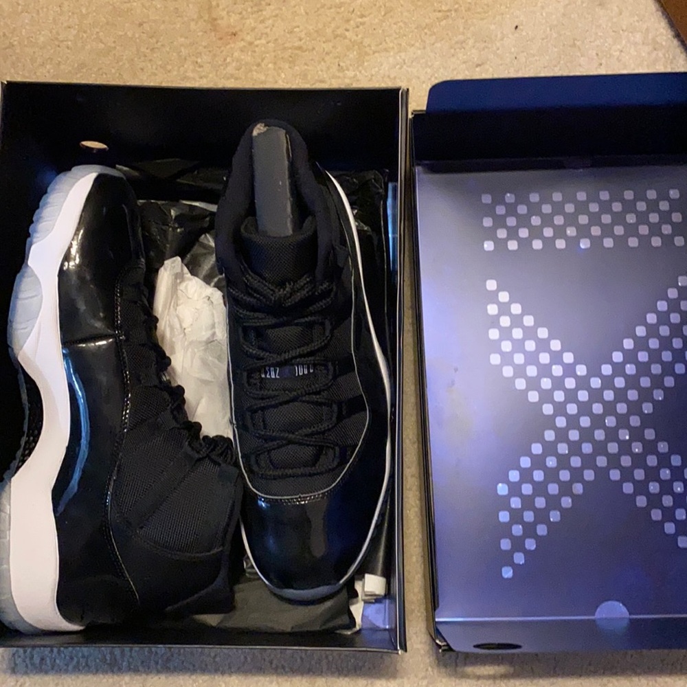 Jordan 11 Space Jam size 12 brand new in box